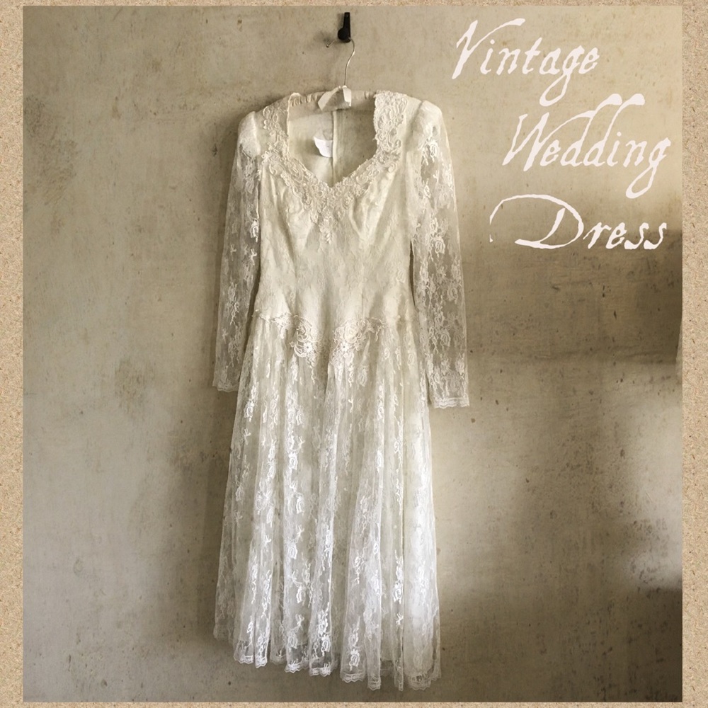 SOLD Vintage Wedding Dress - Picture 1 of 8